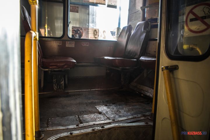 Жительница Кузбасса пожаловалась на запах химии в салоне автобуса 