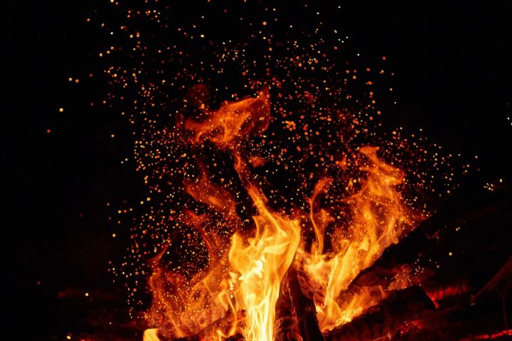Пожар разгорелся в ночном клубе в Костроме: погибли 15 человек 