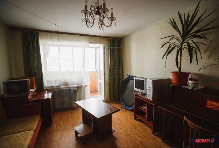Кузбасская пенсионерка оказалась в ловушке задымленной квартиры