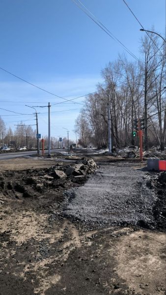 Временные пешеходные переходы и тротуары появились на улице Сибиряков-Гвардейцев в Кемерове