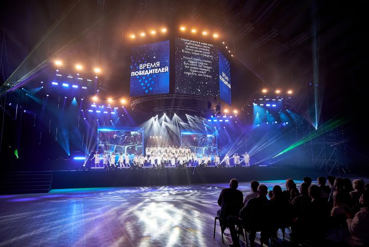 Ярко и впечатляюще: гала-концерт фестиваля Юрия Гагарина прошел в Кемерове