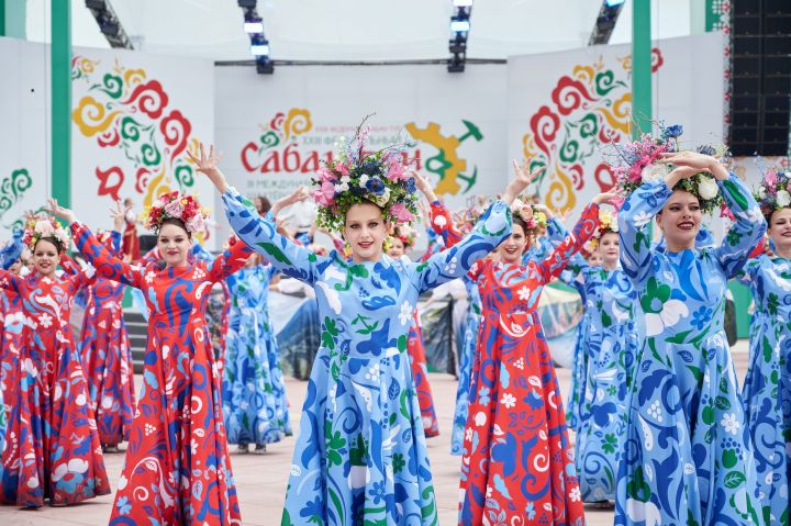 Мощь силачей, рекорд России и битва шеф-поваров: в Кемерове с размахом отгуляли шахтерский Сабантуй