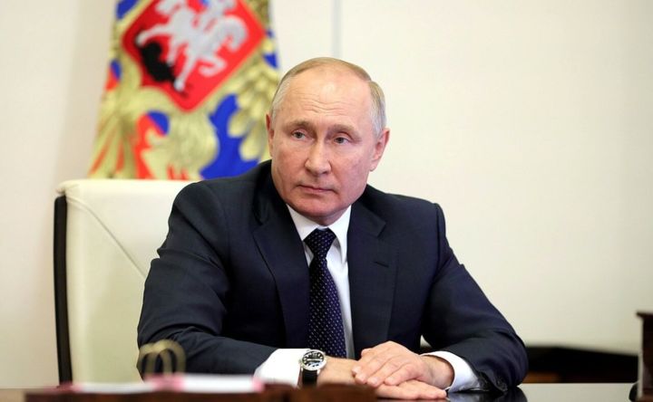 Кремль высказался о возможном участии Путина на похоронах Тулеева