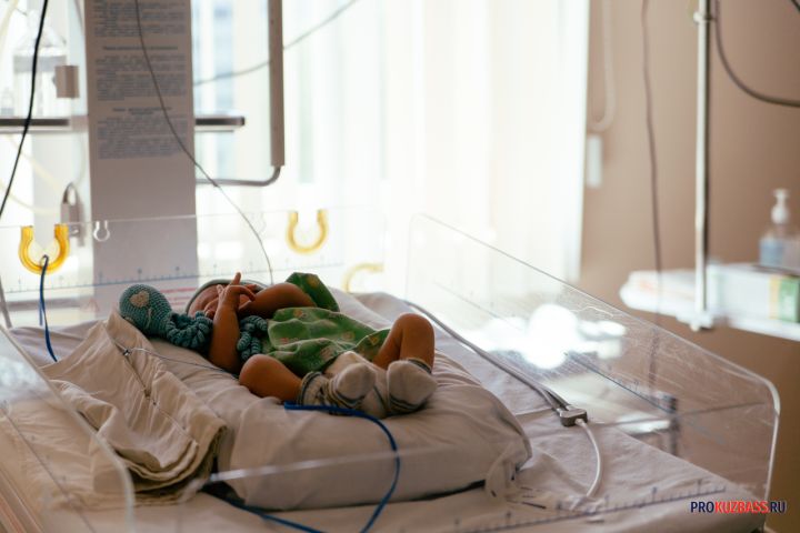 Разлука с младенцем привела к конфликту в кемеровском перинатальном центре