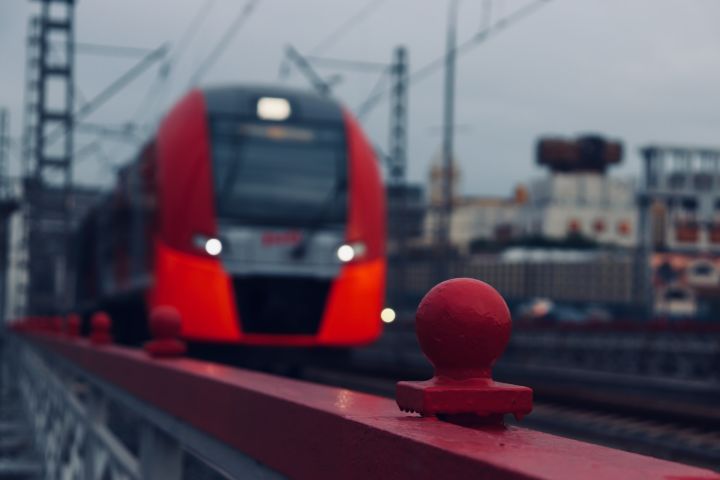 Часть пригородных поездов в Кузбассе изменит расписание с 10 декабря