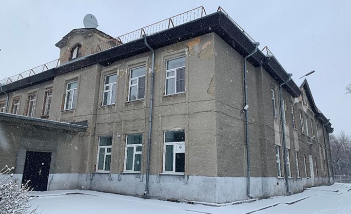 Власти потратят более 71 млн рублей на капремонт школы в кемеровском поселке