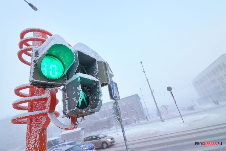 Дорожники изменят схему движения на оживленном перекрестке в Кемерове