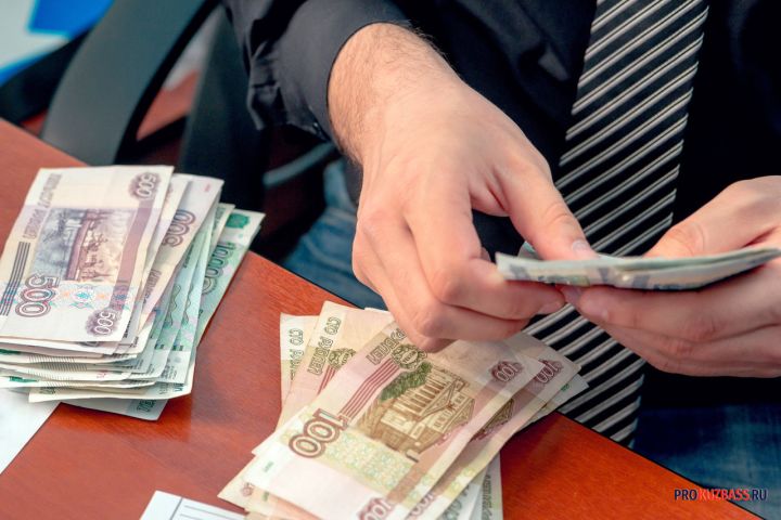 Долги по зарплате в Кузбассе резко подскочили перед Новым годом