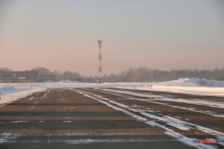 Соцсети: туман помешал прибытию самолета в Кемерово