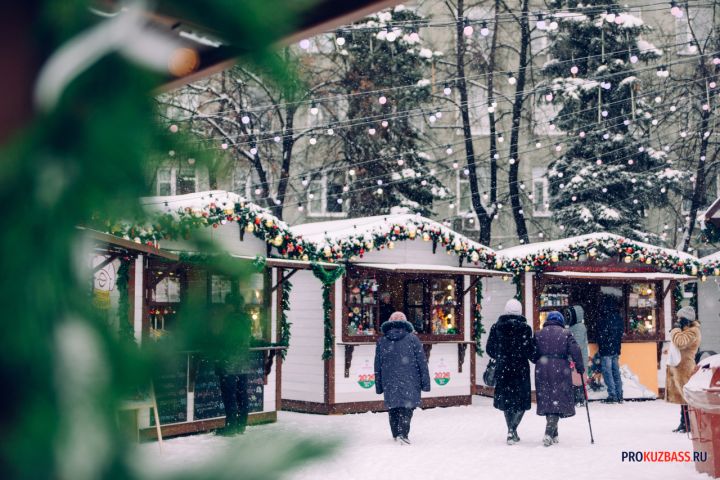 Кемеровчане назвали свои наиболее любимые новогодние обычаи