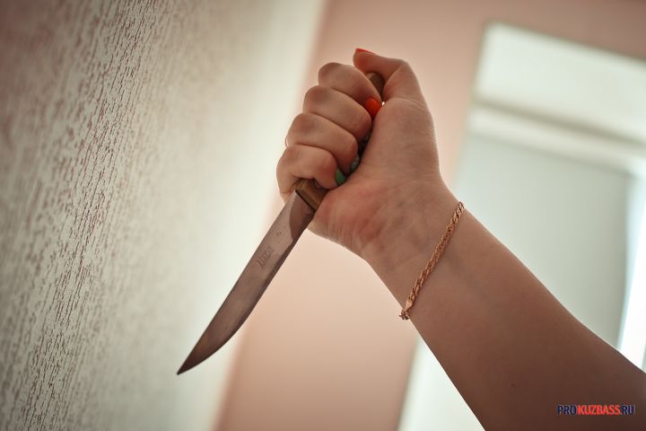 Женщина нанесла кемеровчанину смертельное ранение ножом во время ссоры