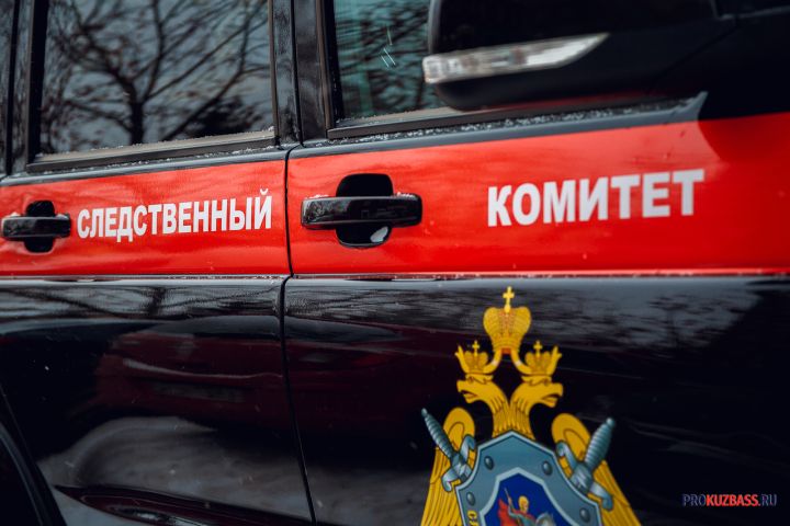 СК начал проверку после сообщения о возгорании автобуса угольщиков на кемеровской трассе