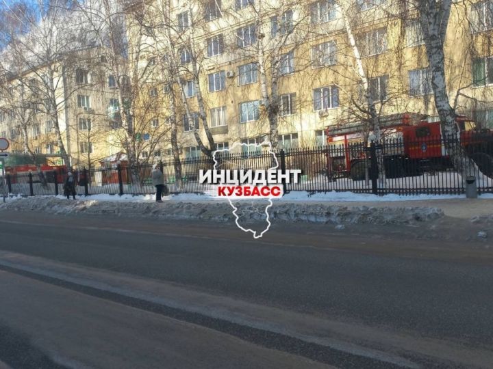 МЧС рассказало подробности пожара в больнице в центре Кемерова