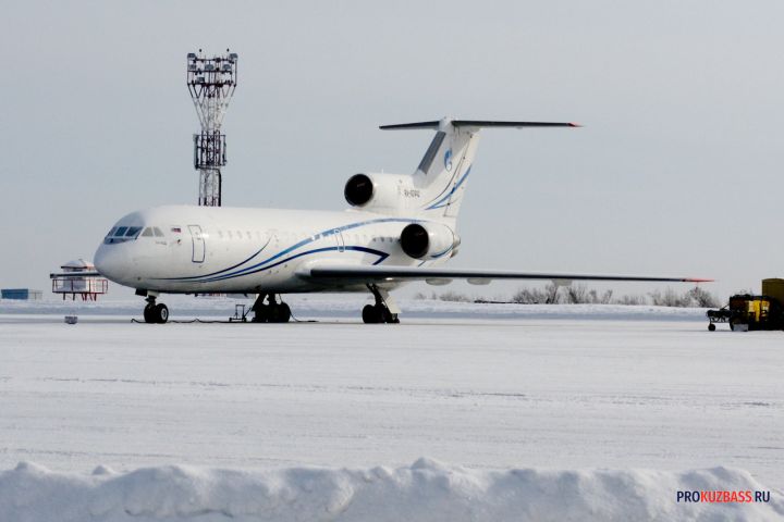 Сразу несколько самолетов до Кемерова задержались в Москве