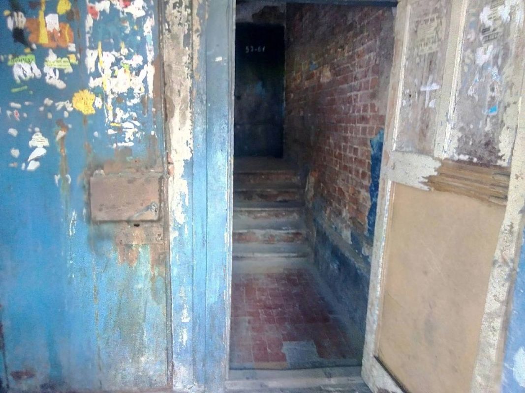 Схема порядок признания жилого помещения непригодным. Реконструкция многоквартирного дома признанного аварийным. Правила признания дома аварийным. Ветхое жилье севастополь. Капитальный ремонт мкд презентация.