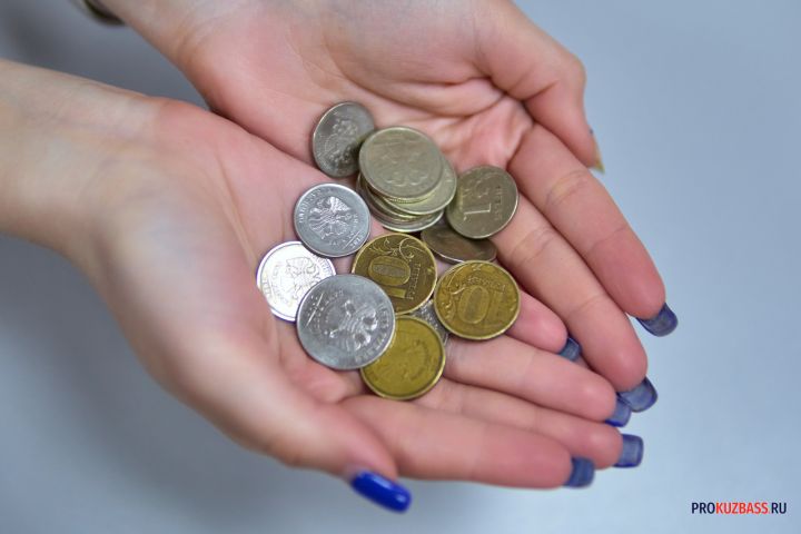 Более 60% кузбассовцев признались в финансовых трудностях во время поиска работы