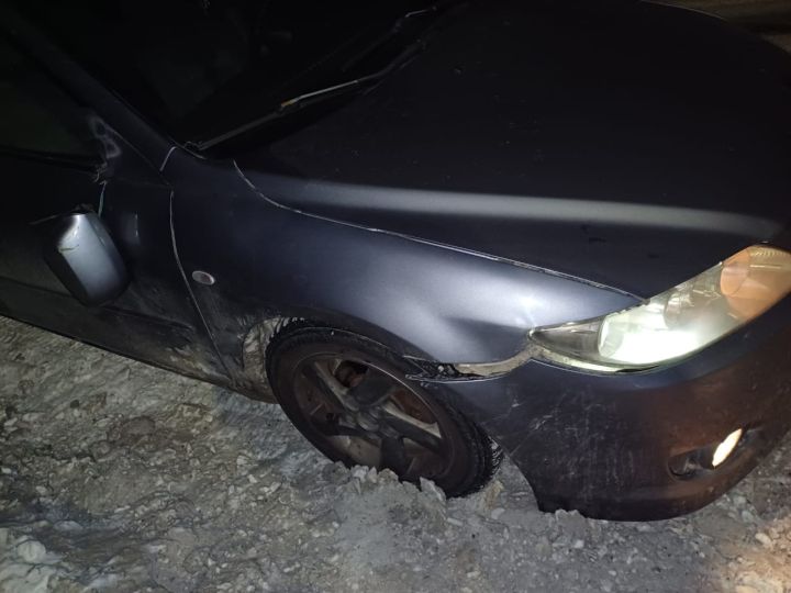 Выскочивший на дорогу ребенок пострадал под колесами автомобиля в Кузбассе