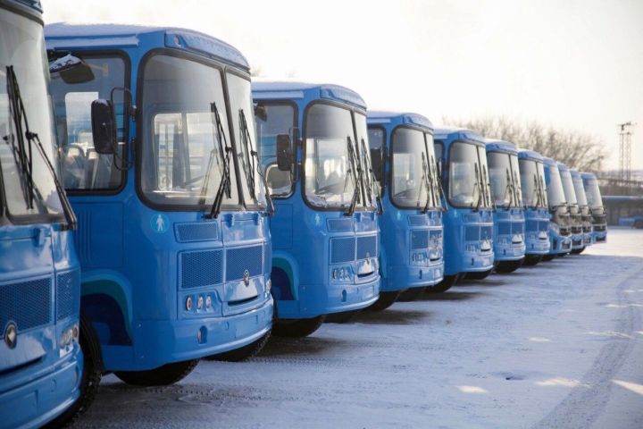 Власти распределили партию из 19 новых автобусов по городам и поселкам Кузбасса