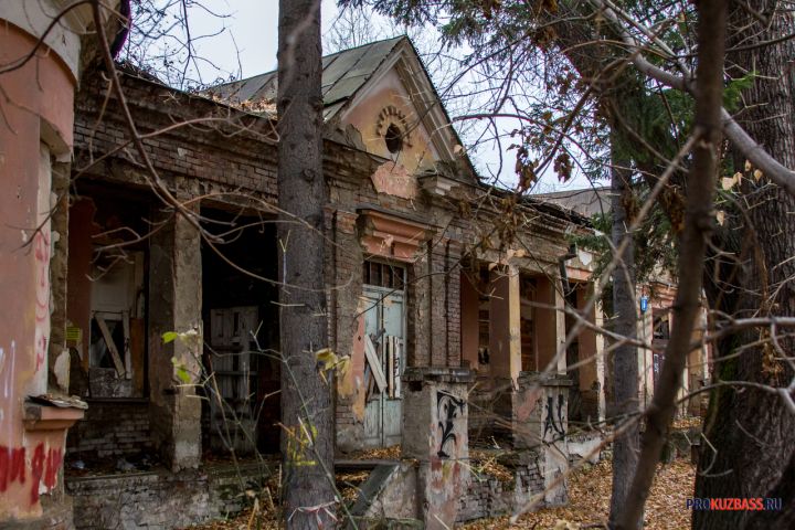 Десятки объектов недвижимости без собственников стали бесхозяйными в Кузбассе