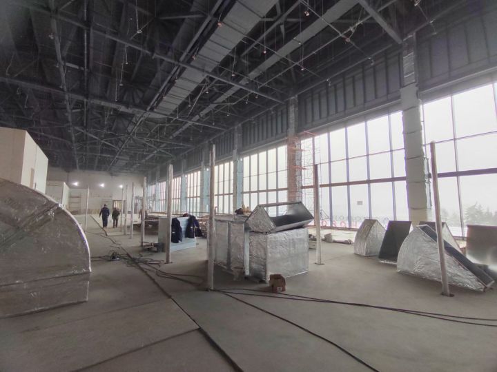 Власти показали здание горевшего терминала аэропорта в Новокузнецке изнутри