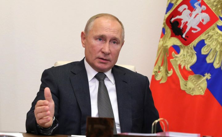 Путин рассказал об увеличении МРОТ до 35 000 рублей к 2030 году