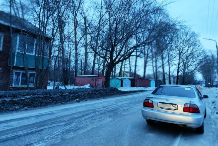 Полиция в Кузбассе привлекла к ответственности автомобилиста с поддельными номерами