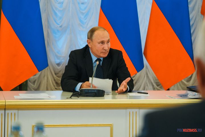 Путин отметил госнаградами нескольких кузбассовцев