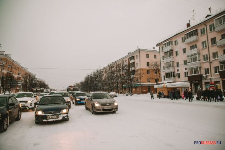 Сильные пробки «остановили» движение в Кемерове