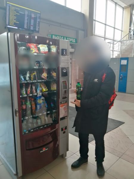 Владелец торгового автомата в Новокузнецке понесет наказание за продажу энергетика ребенку