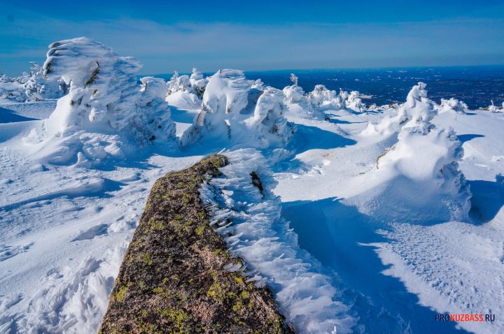 Власти предупредили об опасности схода снежных лавин в горах на юге Кузбасса