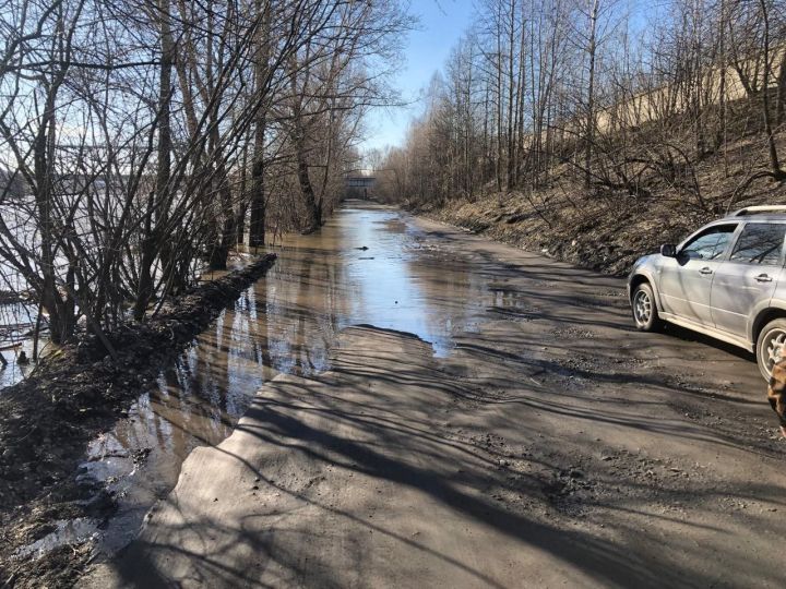 Дорога в Новокузнецке оказалась закрыта из-за перелива воды