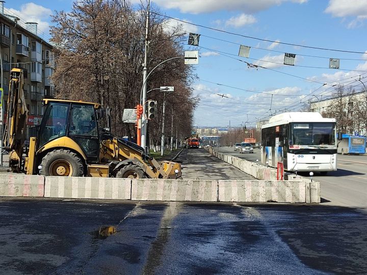 Реконструкция теплосети началась на оживленном проспекте в Кемерове