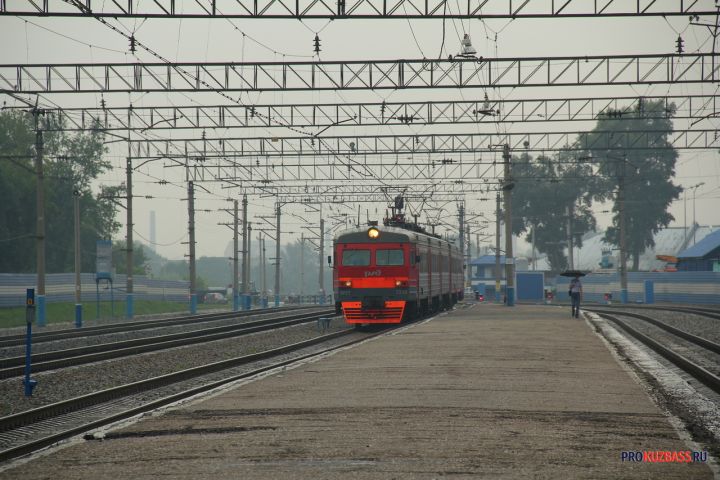 Часть пригородных поездов в Кузбассе изменит расписание с 20 мая