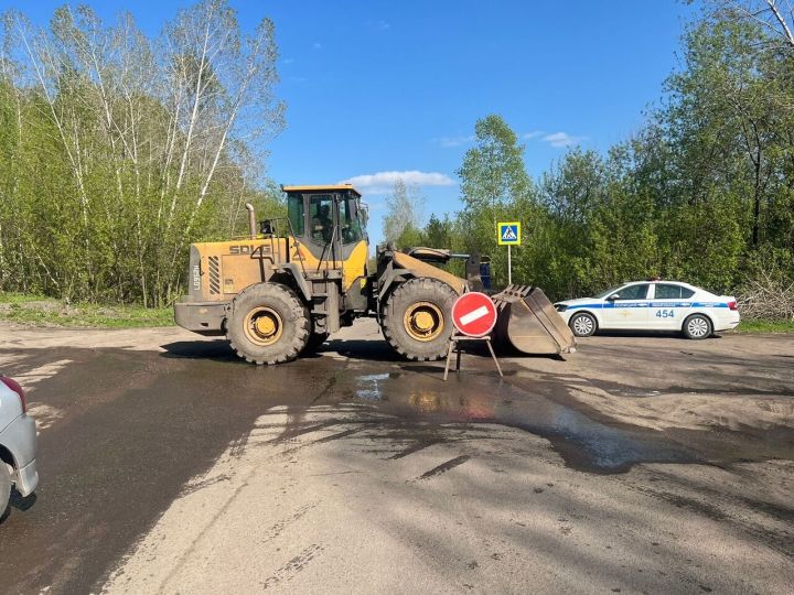 ГИБДД открыла проезд по ранее затопленному участку дороги в Новокузнецке