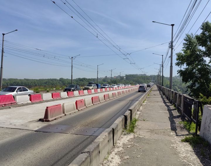 Дожди помешали подрядчику в Новокузнецке закончить часть работ на Запсибовском мосту