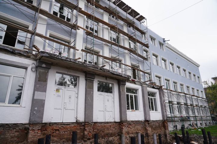 «Выявили более серьезные проблемы»: кемеровские власти рассказали о ходе ремонта школы №19