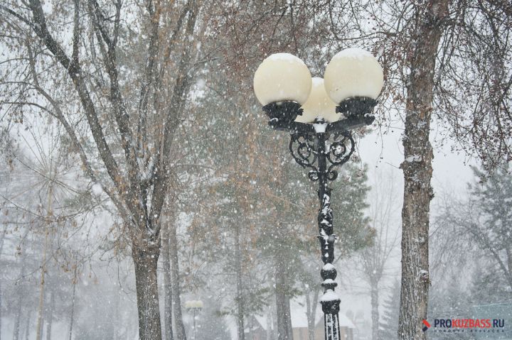 Первый снег: как Кемерово за считанные часы принял «зимний» облик