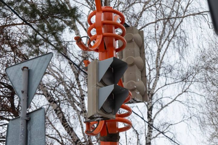 Временные светофоры появятся на двух нерегулируемых перекрестках в Кемерове