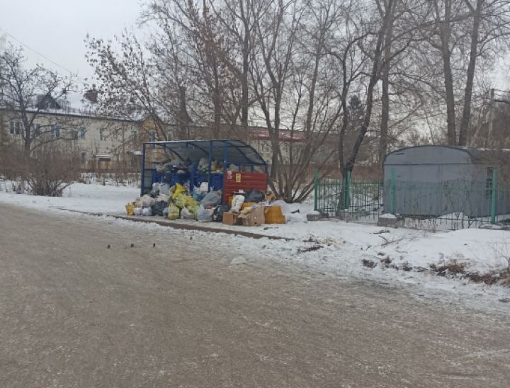 Кузбасский город стал превращаться в свалку в преддверии Нового года