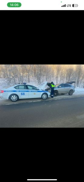 Правоохранители помогли застрявшему кузбассовцу на трассе