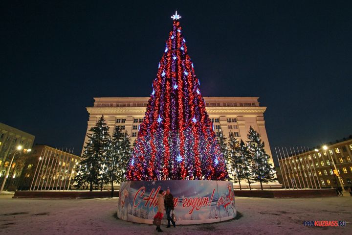 Илья Середюк поздравил жителей Кемеровской области с Новым годом