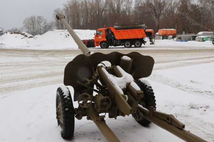 Специалисты установят на набережной в Кемерове два артиллерийских орудия