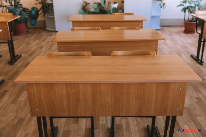 Власти прокомментировали измение сроков открытия сельской школы в Кузбассе