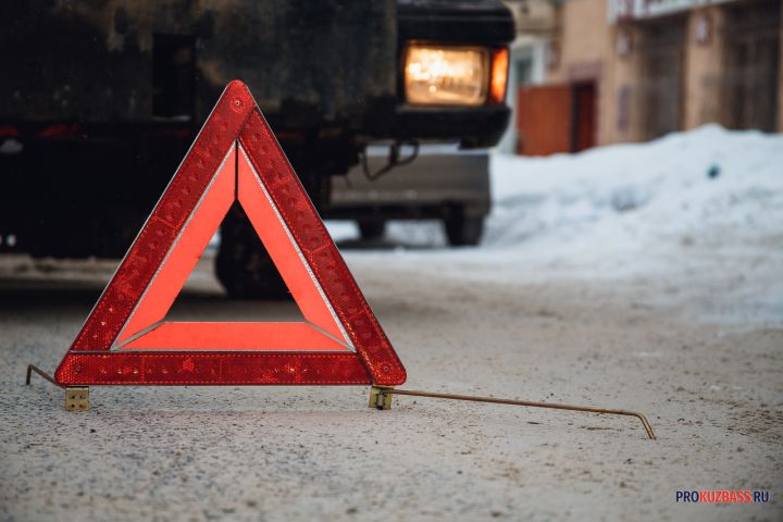Свыше 50 человек получили травмы при ДТП в Кузбассе за неделю