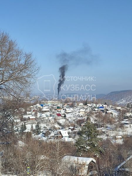 Столб черного дыма из котельной напугал жителей кузбасского поселка