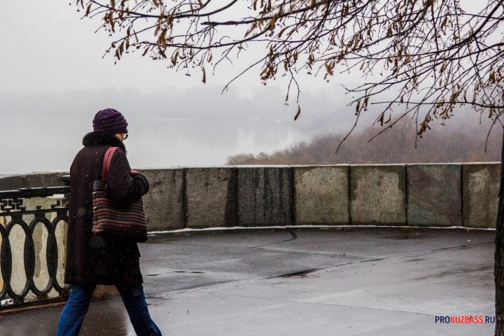 Женщина в вязаной шапке пропала без вести в Кузбассе