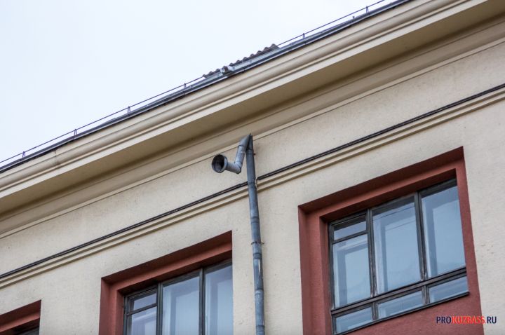 Некоторые жители Белова остались без электричества из-за пожара