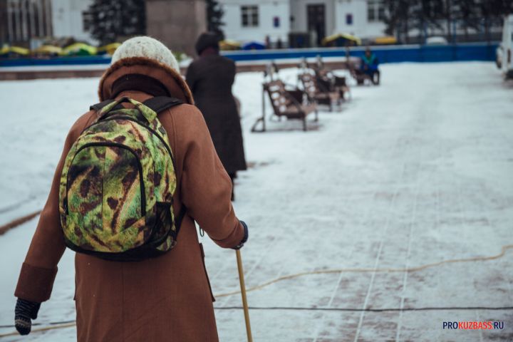 Полицейские Кузбасса вернули домой потерявшую память пенсионерку