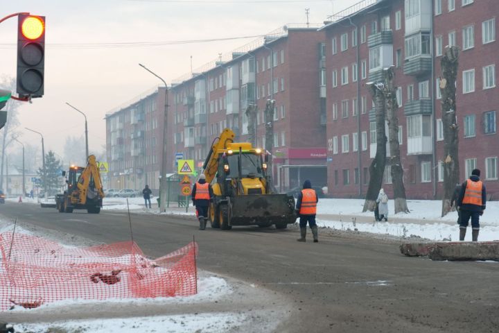 Специалисты вновь открыли проезд для машин по участку Инициативной улицы в Кемерове 