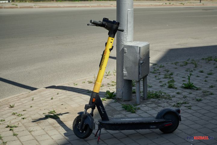 Жительница Кузбасса взыскала с магазина свыше 160 тысяч рублей за сломанный электросамокат